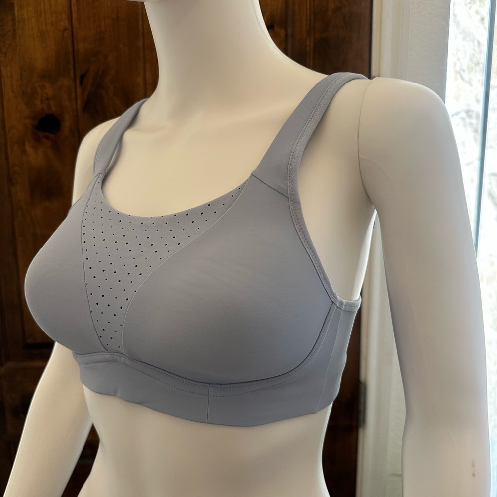 Lululemon Perforated Powder Blue Sports Bra Size 32 C